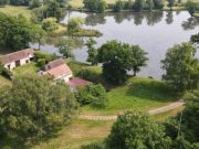 Etang 4ha, belle demeure et dépendances. Allier(03)